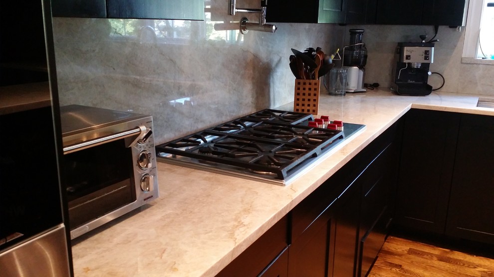Example of a trendy kitchen design in Boston