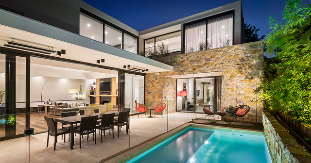 Cantala Avenue contemporaneo-facciata