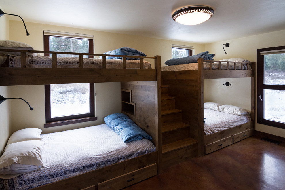 Bedroom - rustic bedroom idea