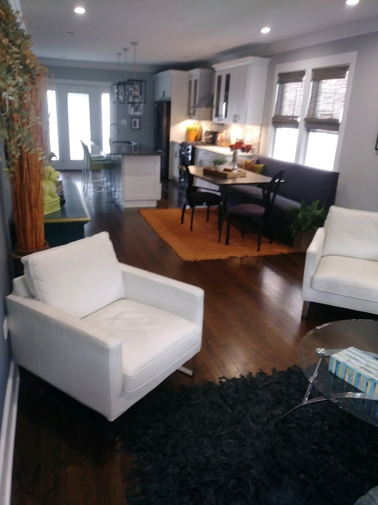 Inspiration for a transitional kitchen remodel in Chicago