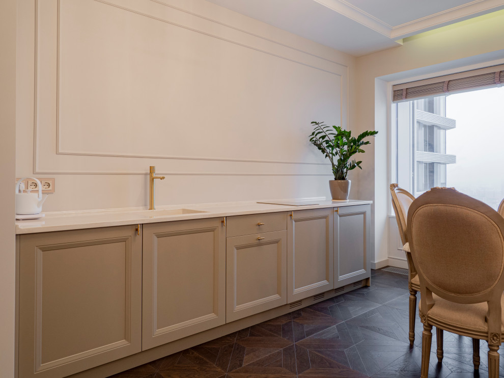 Меблировка квартиры: необычная кухня и гардеробная