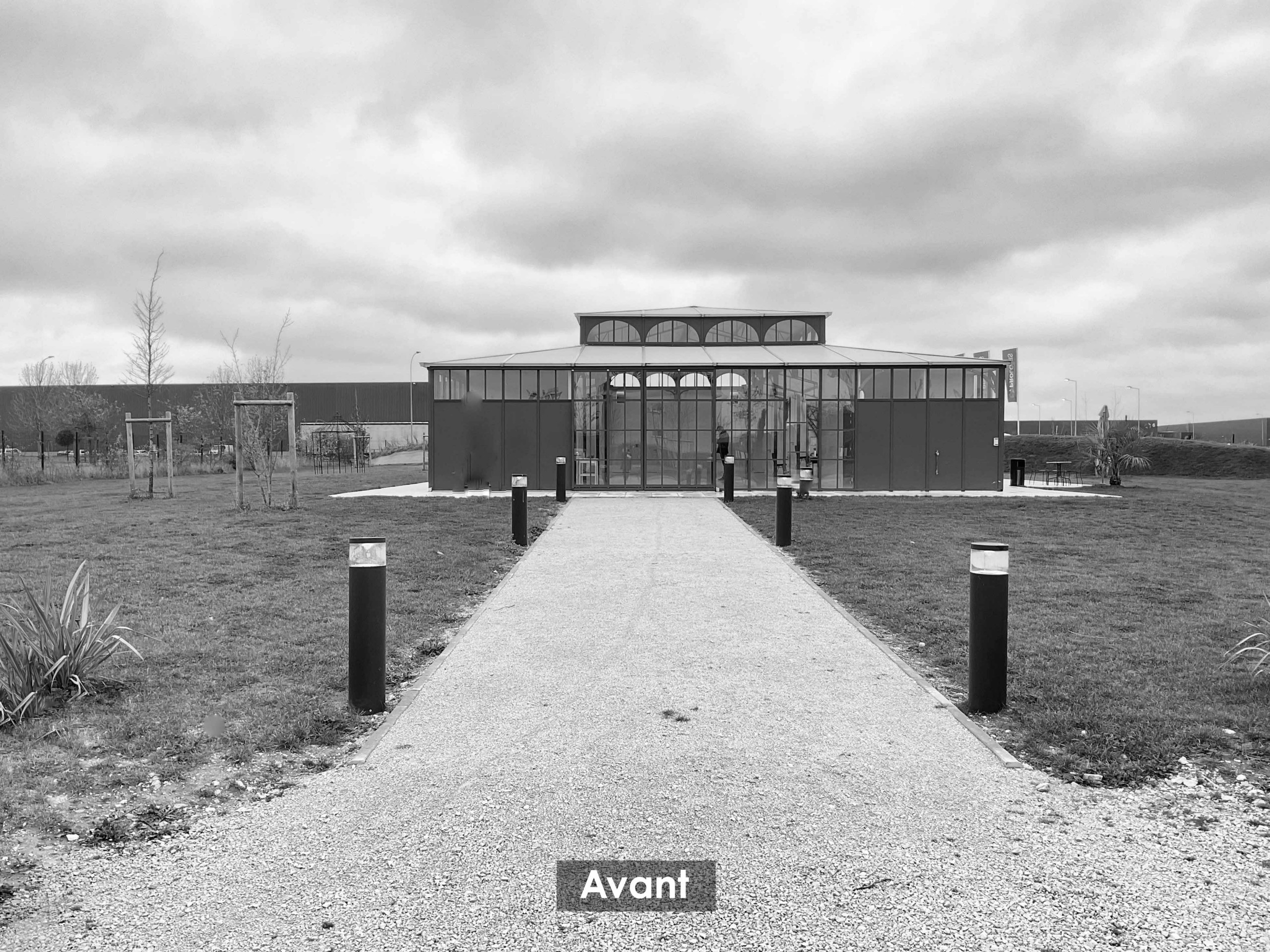 Entrée de la salle : avant