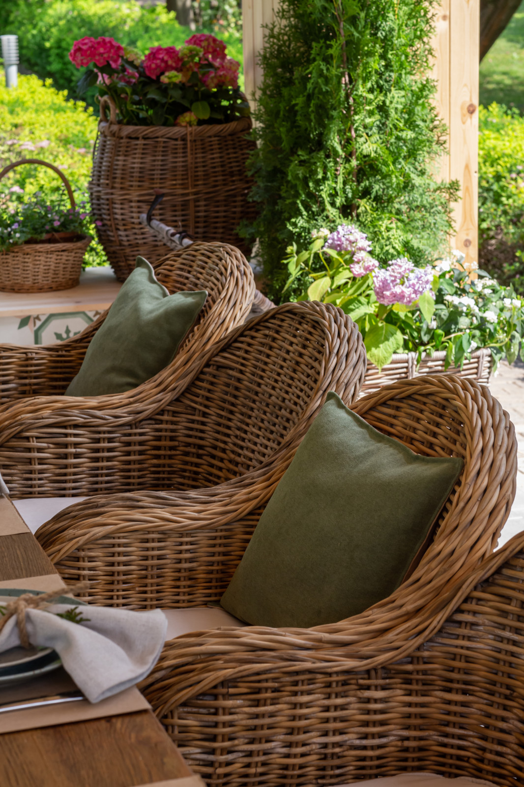 Беседка с летней кухней для Анастасии Вертинской и Степана Михалкова. "На дачу"