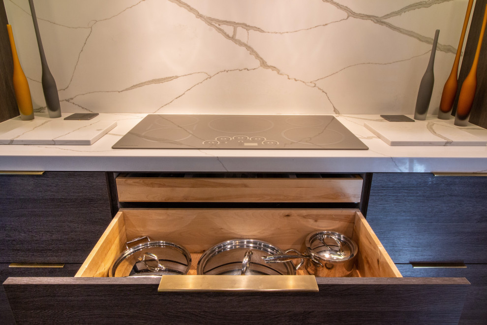 Contemporary Treehouse Kitchen