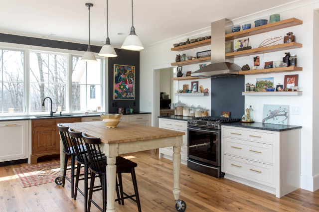 Turner Mountain House country-kitchen