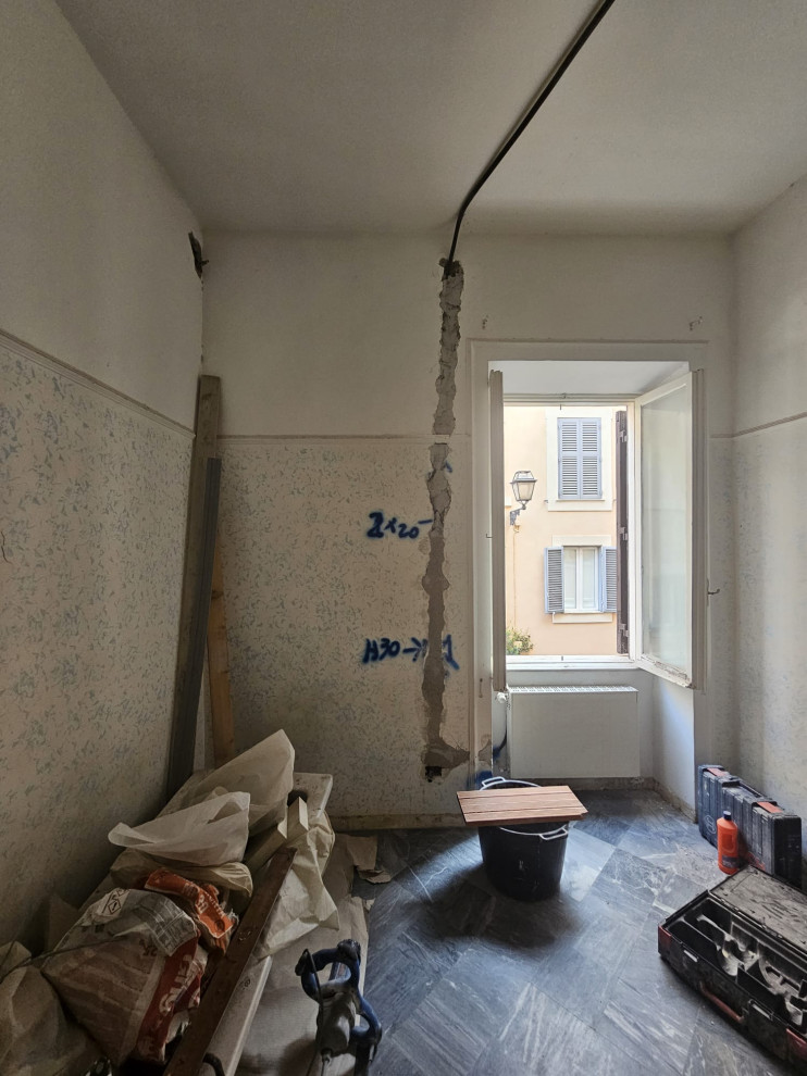 Ristrutturazione monolocale a Monti