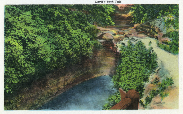 Starved Rock State Park Il Overhead View Of Devil S Bath Tub
