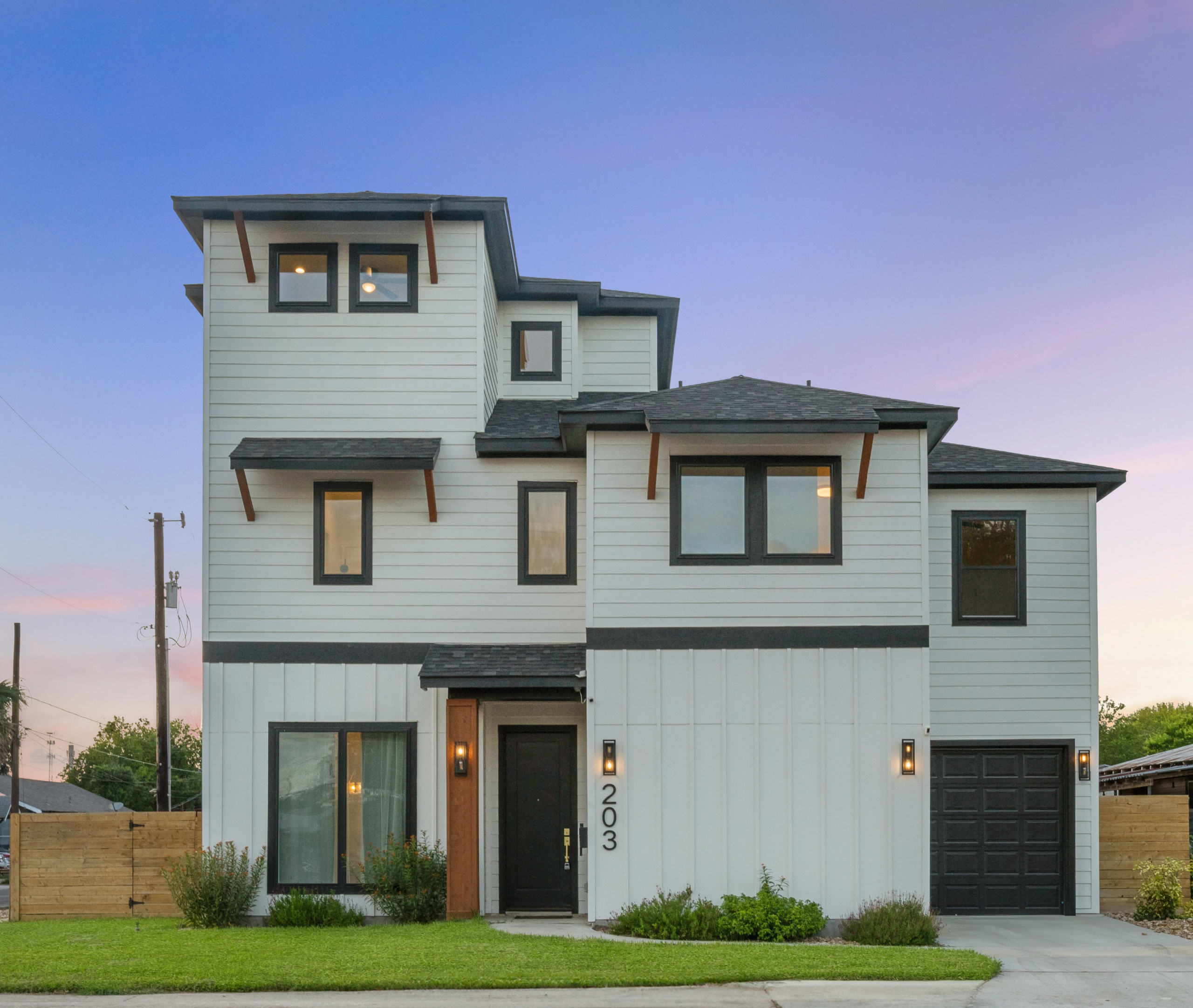 203 Denver Blvd