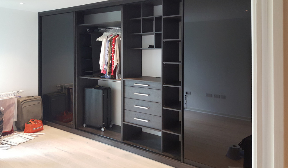 Bespoke Fitted Sliding Wardrobe