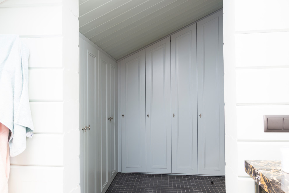 Встроенный шкаф из МДФ