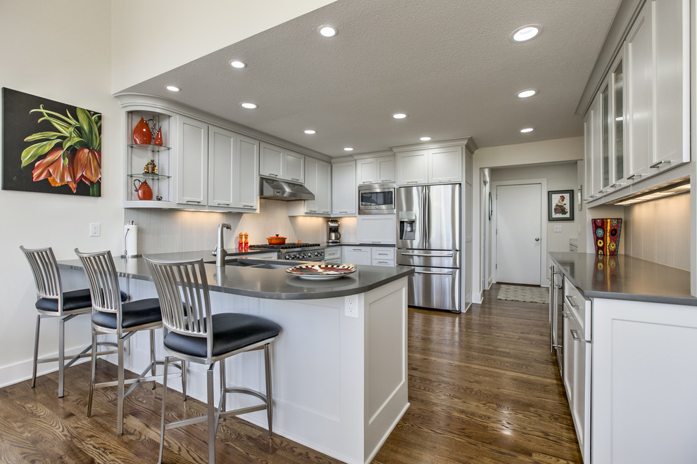Kitchen - kitchen idea in Omaha