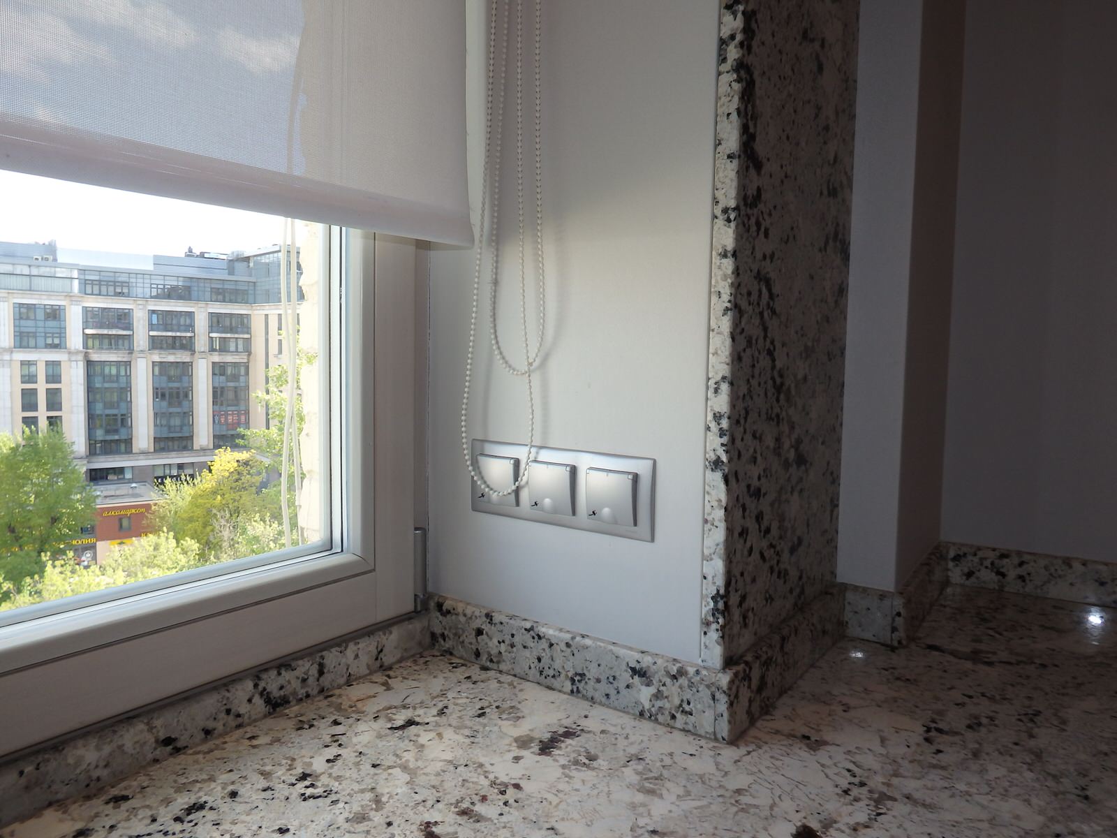 Двухкомнатная квартиры со стеклянной перегородкой на Овчинниковской набережной