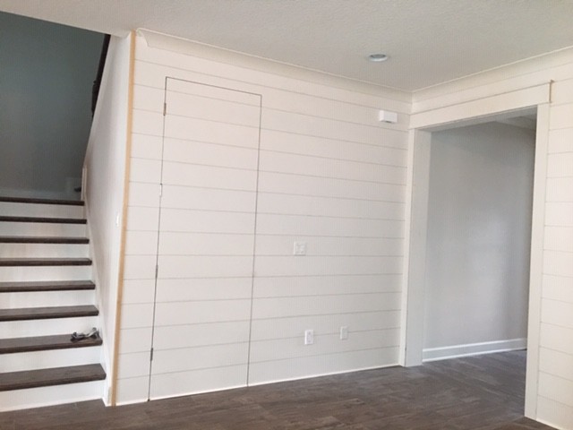 Shiplap & Wainscoting
