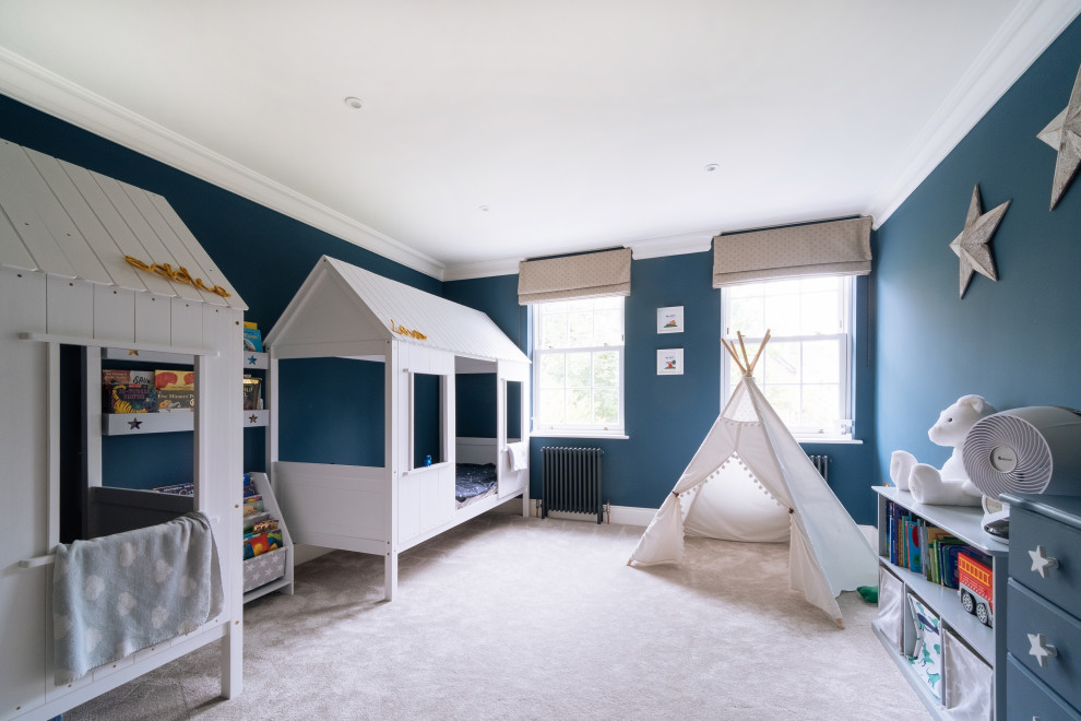 Photo of a transitional kids' room in Surrey.