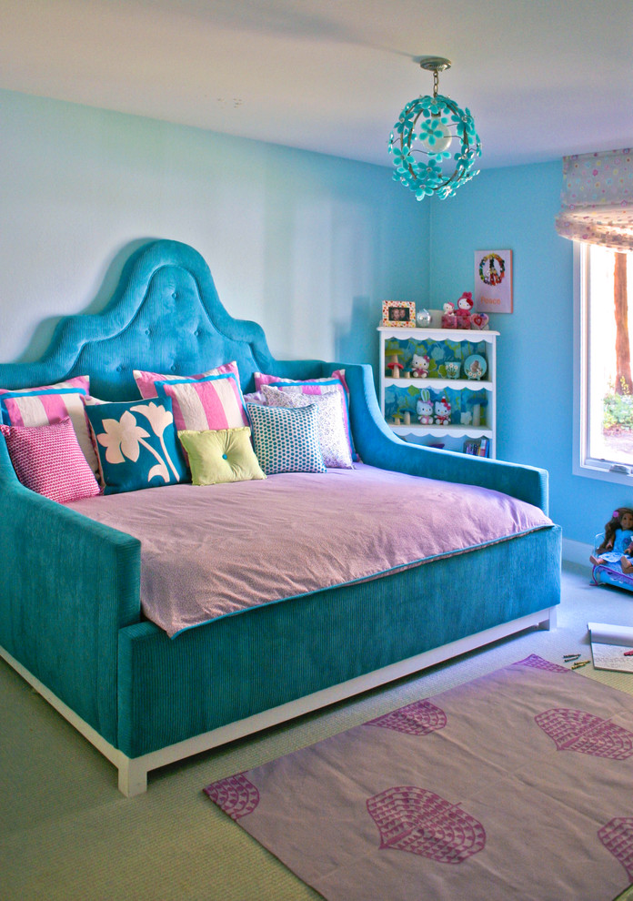 This is an example of an eclectic kids' room in San Francisco.