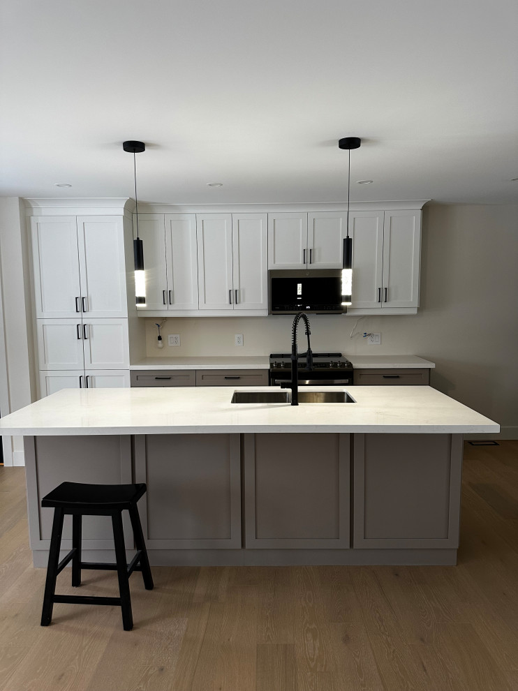 Trillium Crescent - Modern Kitchen - London, ON