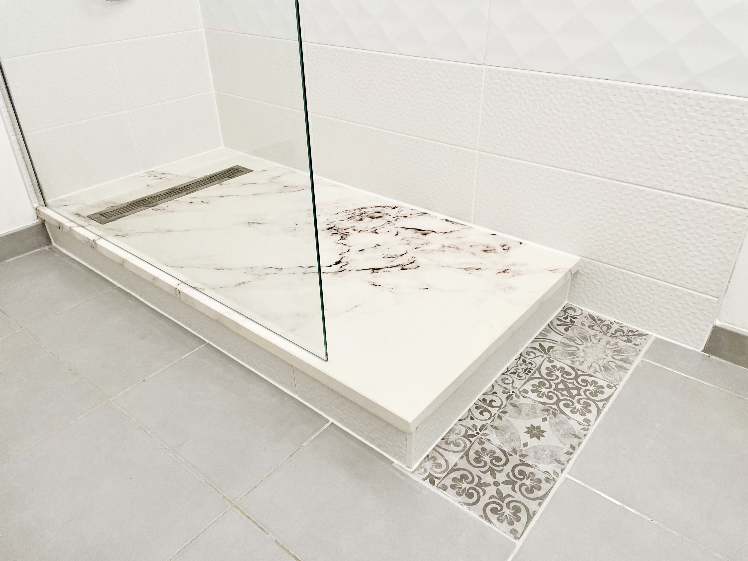 Salle d'eau attenante à la chambre parentale