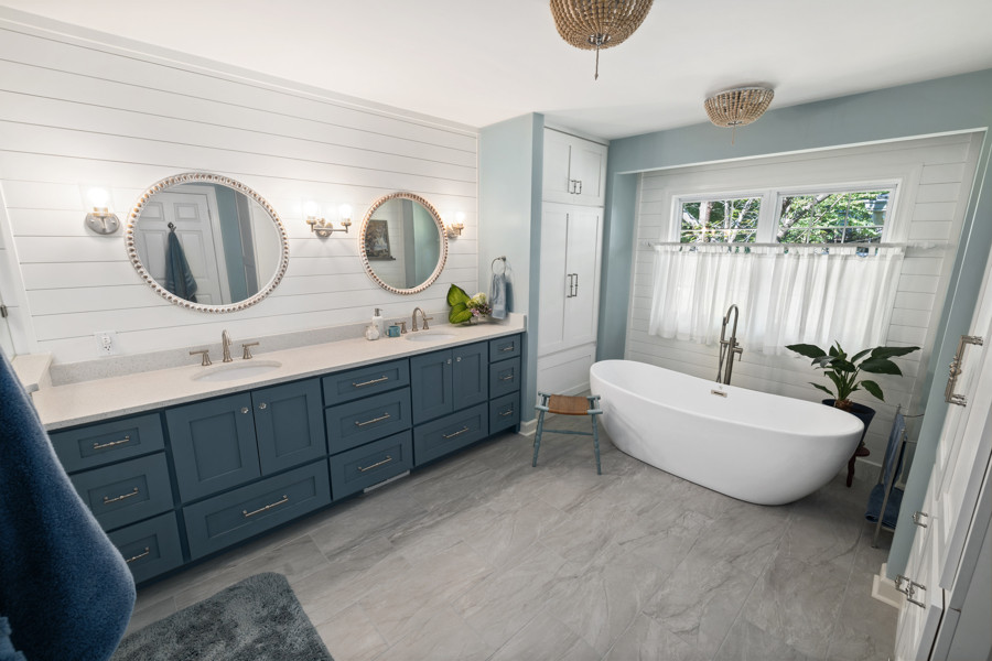 Green View Master Bath