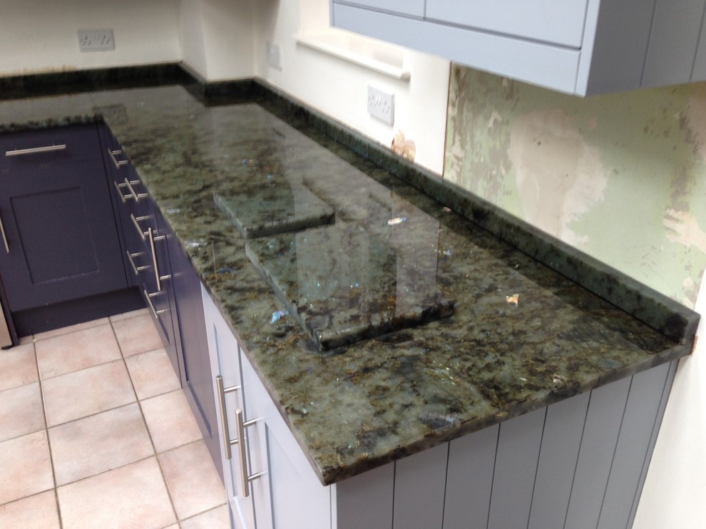 Kitchen Counterops In Labradorite Green Blue Granite 30mm