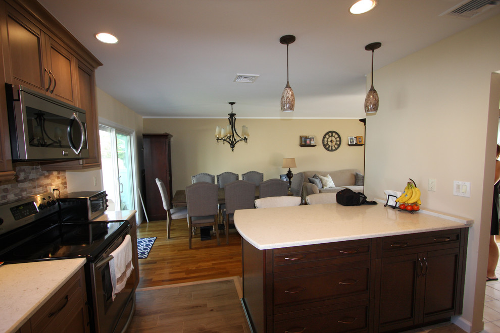 Inspiration for a transitional kitchen remodel in New York
