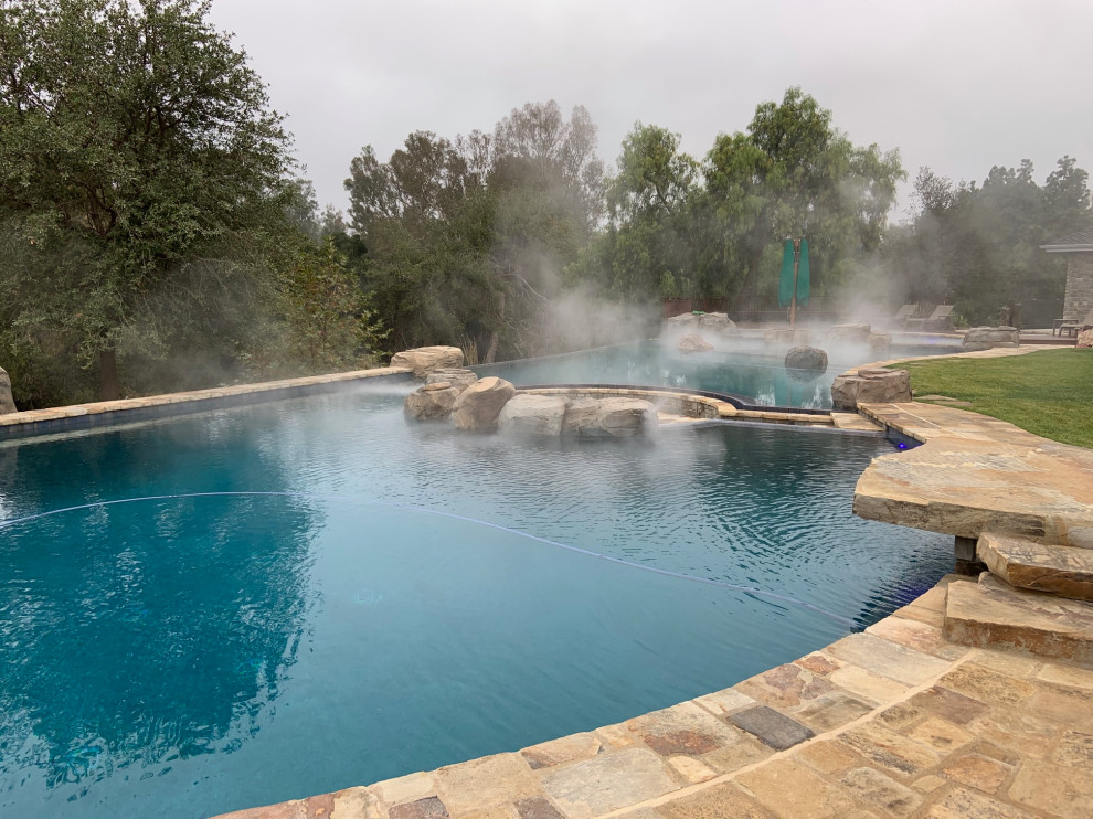 Sunken fire pit/Negative Edge