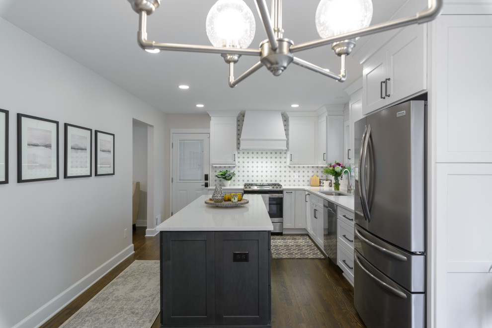 Home design - transitional home design idea in Atlanta