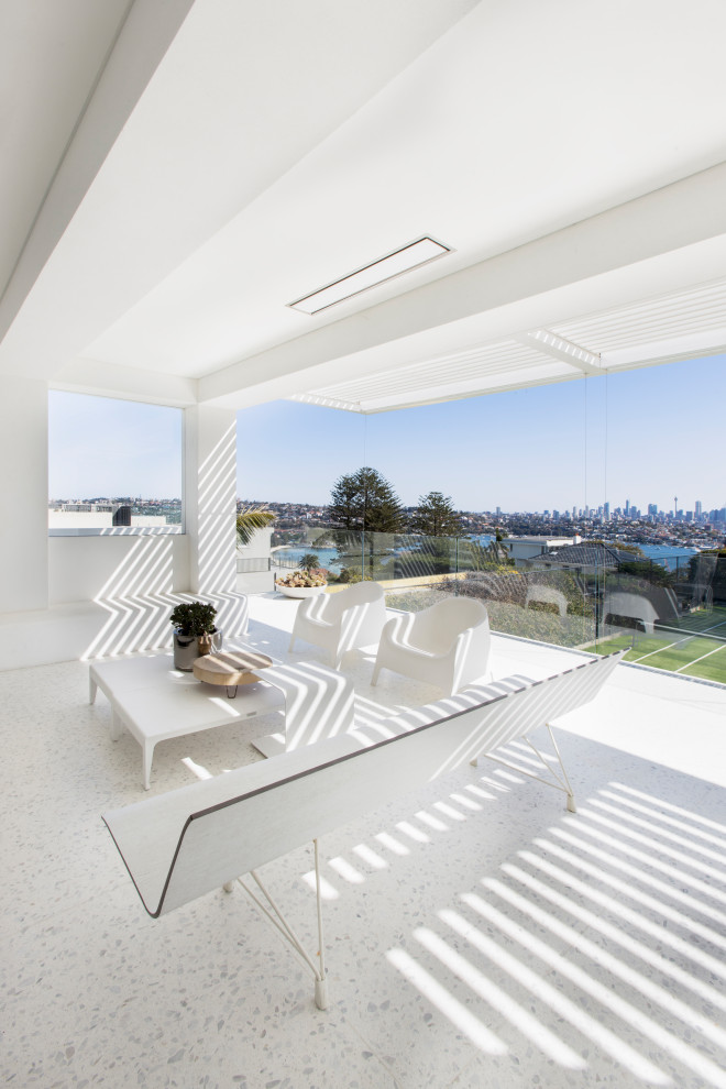 Photo of a modern patio in Sydney.