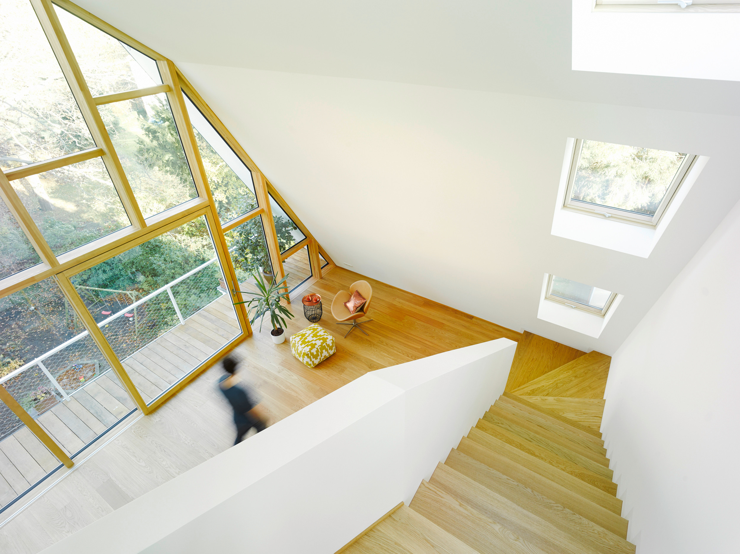 S82 - ein modernes Bauhaus