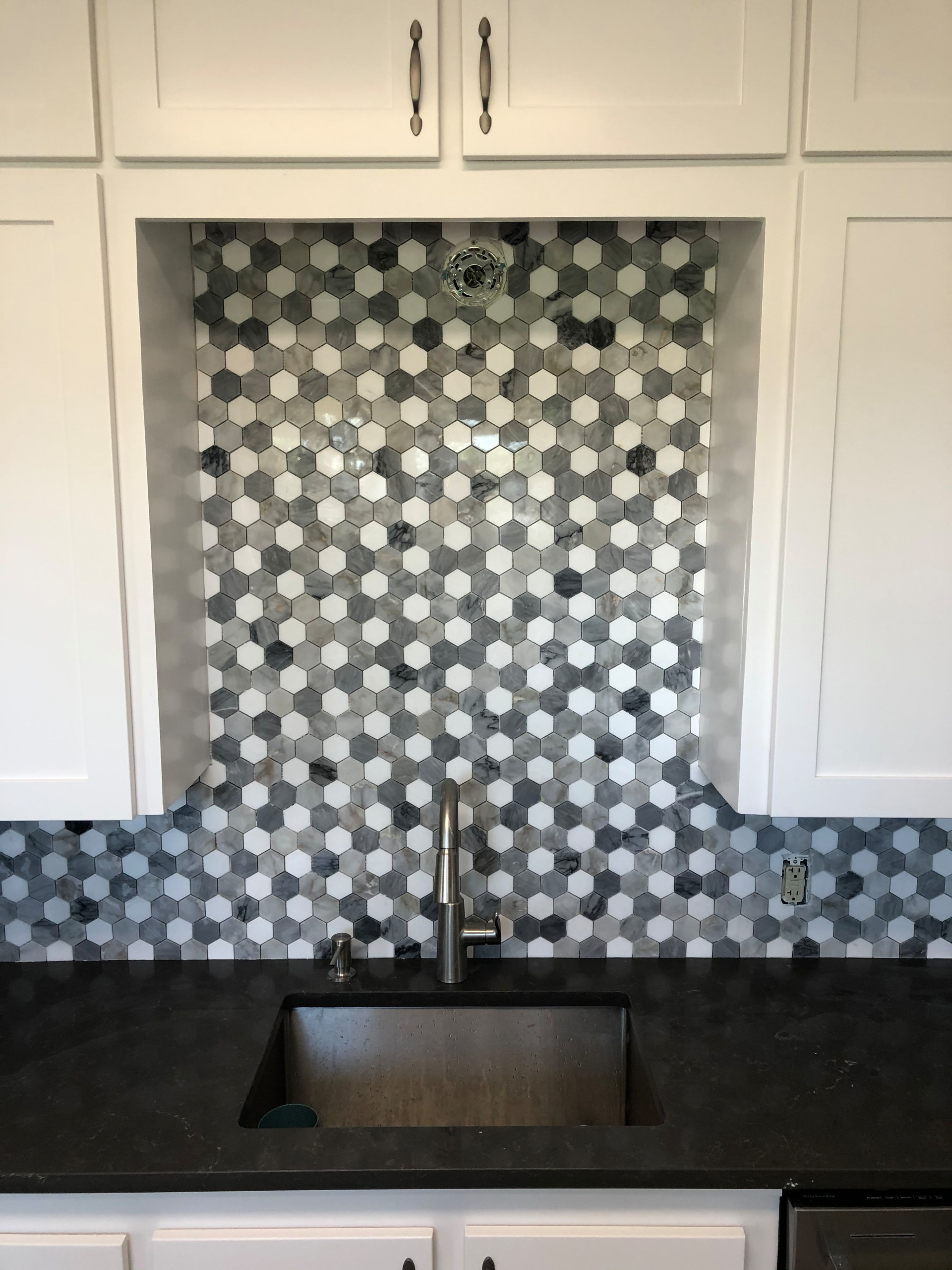 Hexagon backsplash