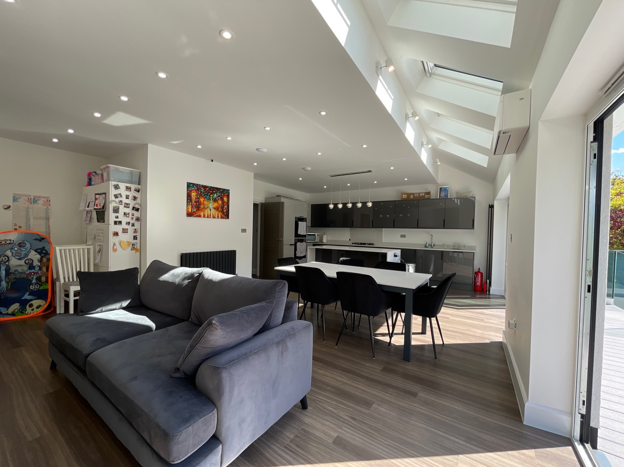 Living room - modern living room idea in Hertfordshire