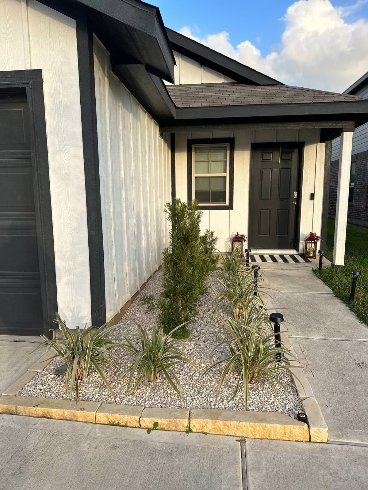 Savanna Pasture Front and Backyard Makeover!