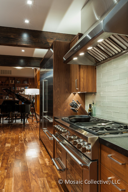 Custom Home Interiors and Exteriors for David K. Warfel Lighting Design minimalistisch-kueche