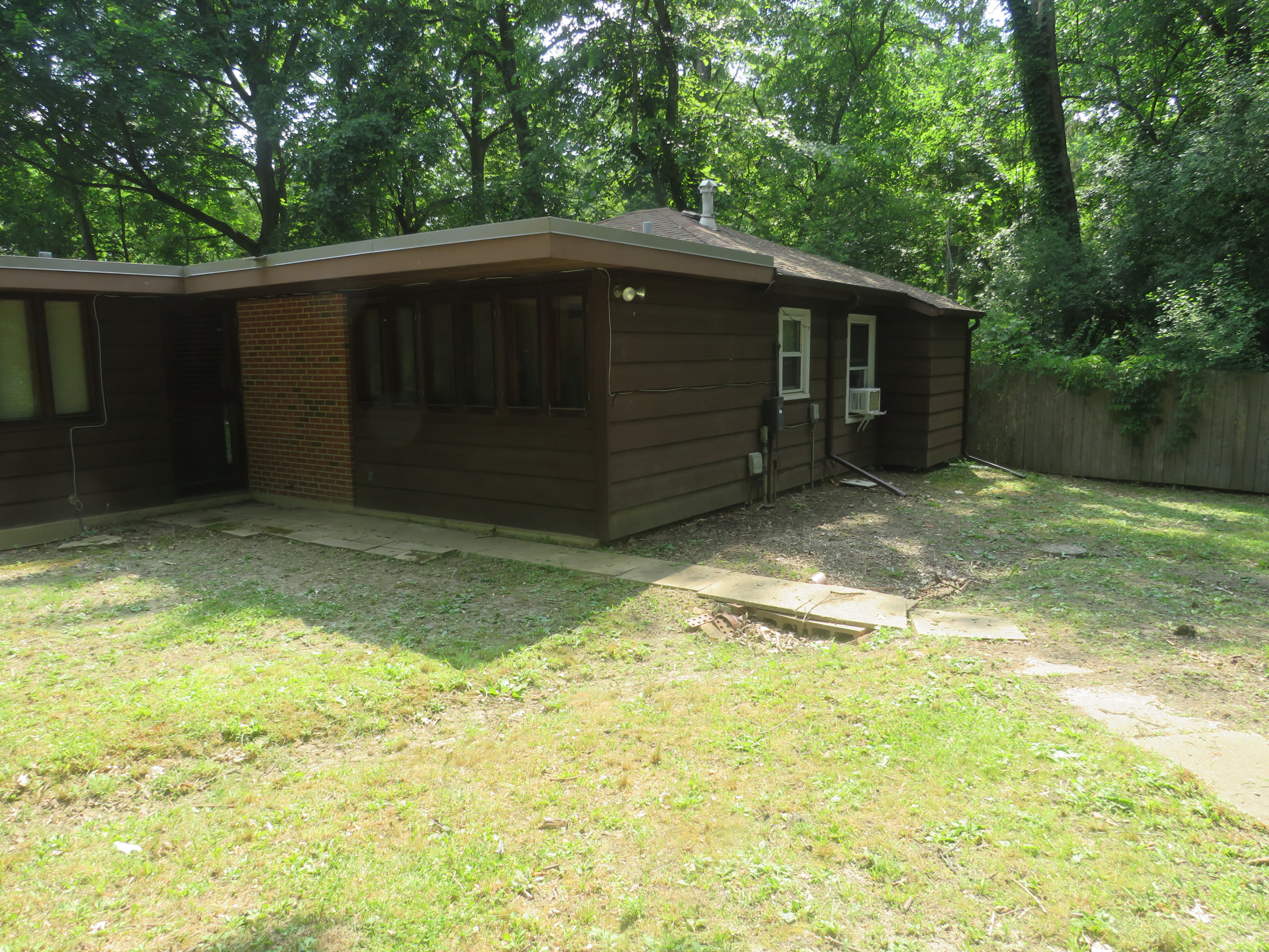 Mid-Century Landscape makeover - Elgin, IL