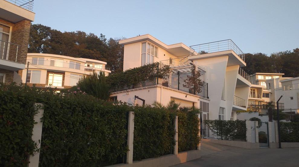 Коттеджный поселок  в Сочи