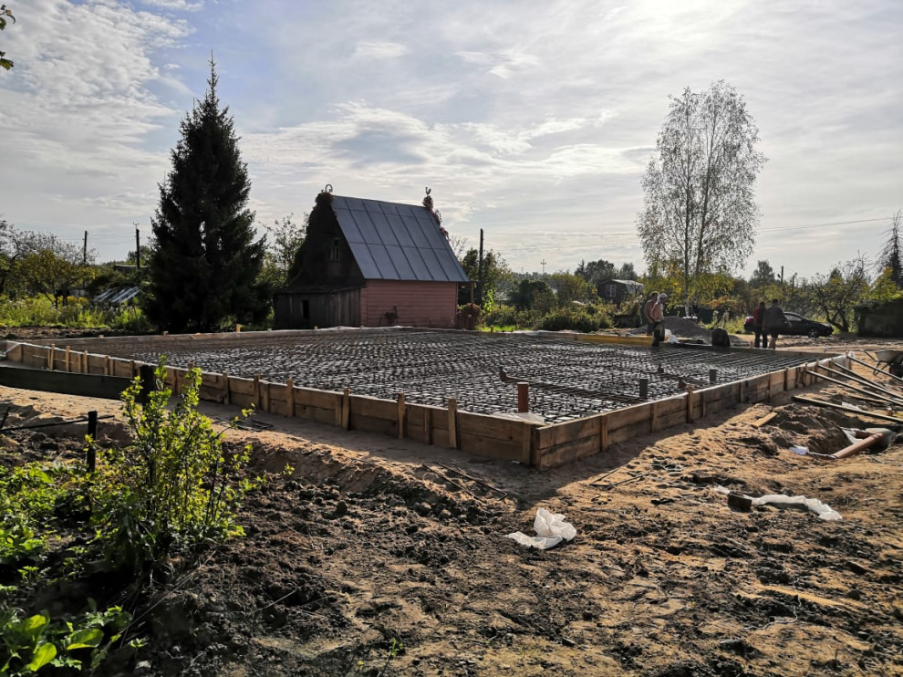 Возведение фундамента