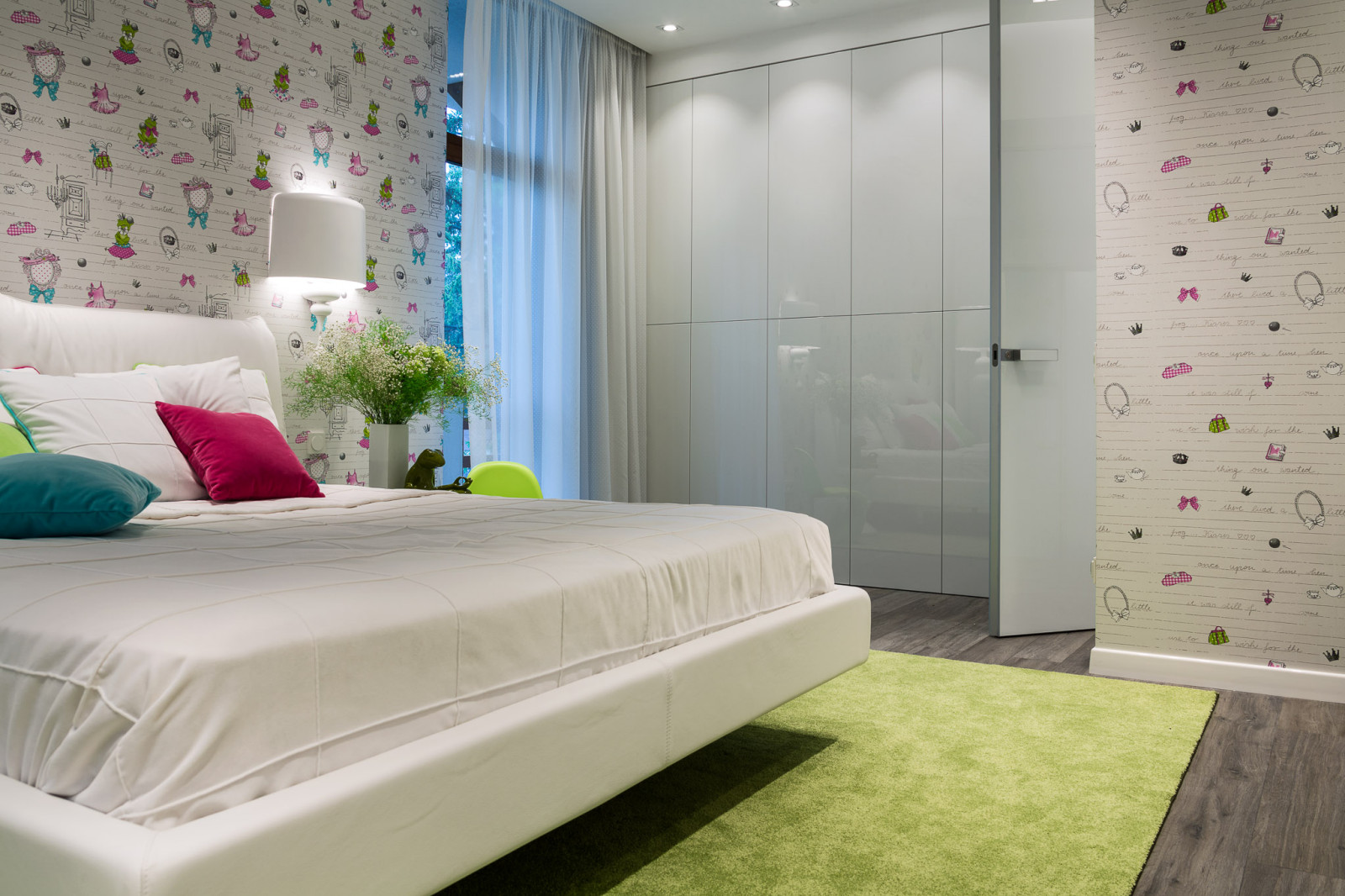 БЕЛЫМ ПО БЕЛОМУ