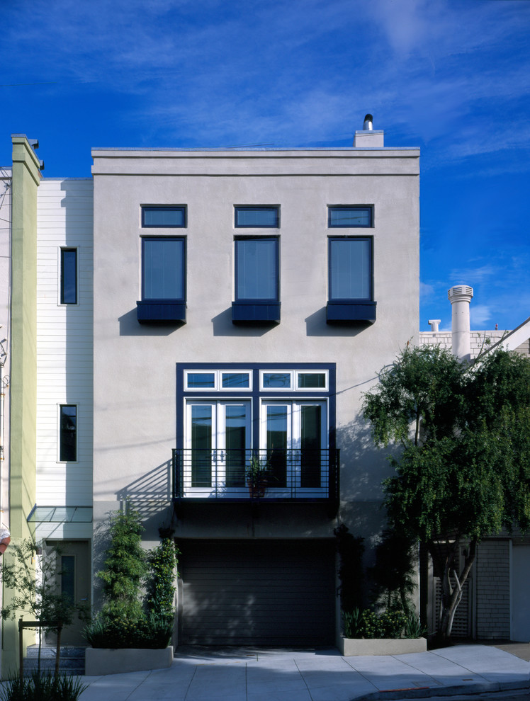Photo of a transitional three-storey exterior in San Francisco.