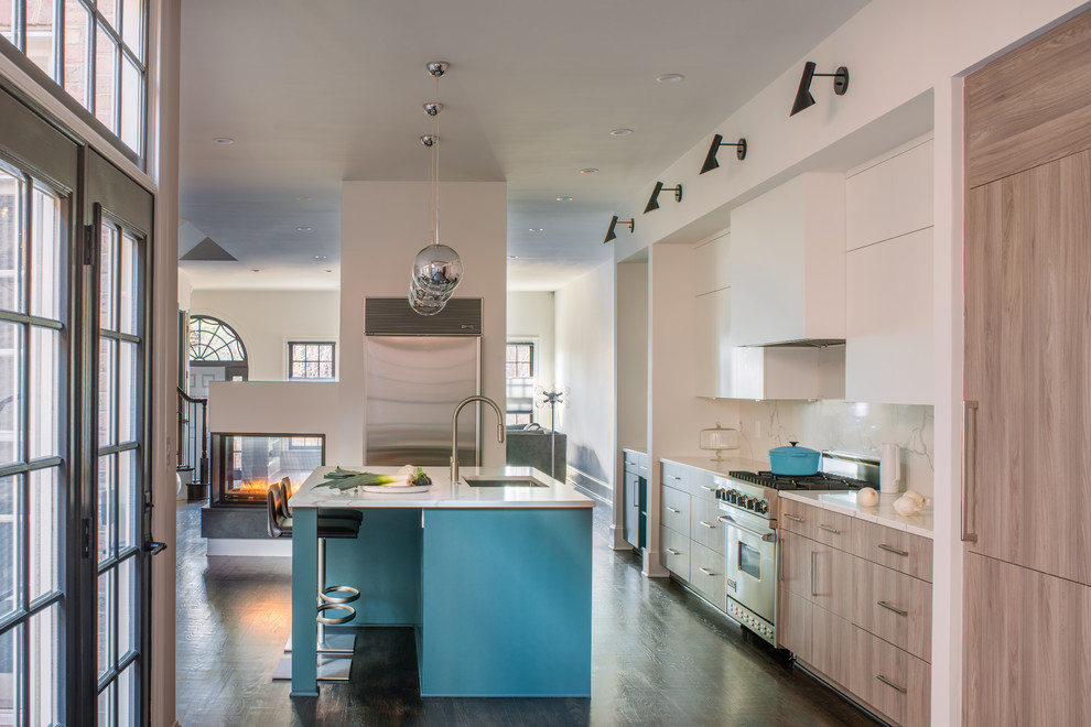 Transitional kitchen photo in DC Metro