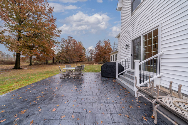 Johnson Floorplan transitional-exterior