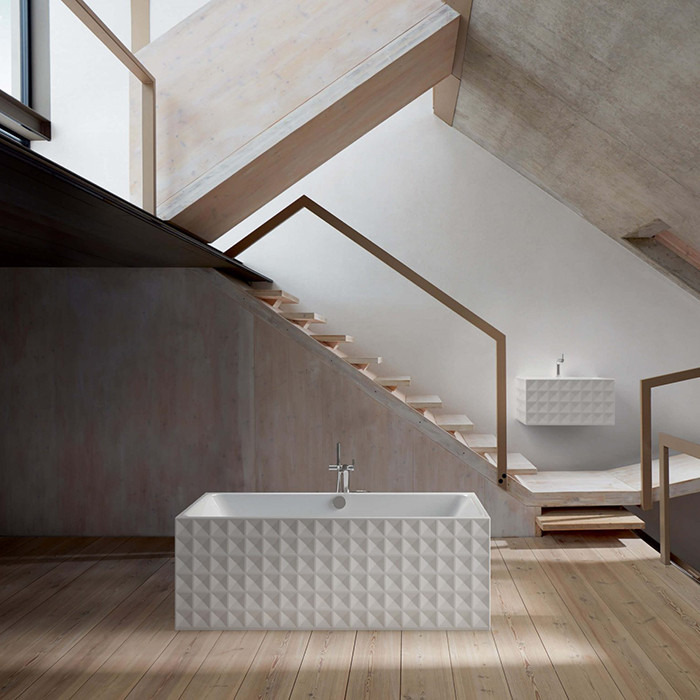 На фото: главная ванная комната среднего размера в современном стиле с подвесной раковиной, тумбой под одну раковину и подвесной тумбой