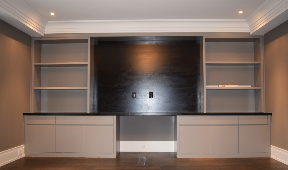 Home design - transitional home design idea in Toronto