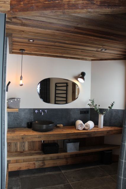VAL D'IS&Egrave;RE | Chalet rustik-badrum