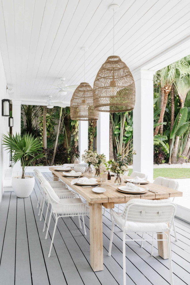 Photo of a tropical verandah in Miami.