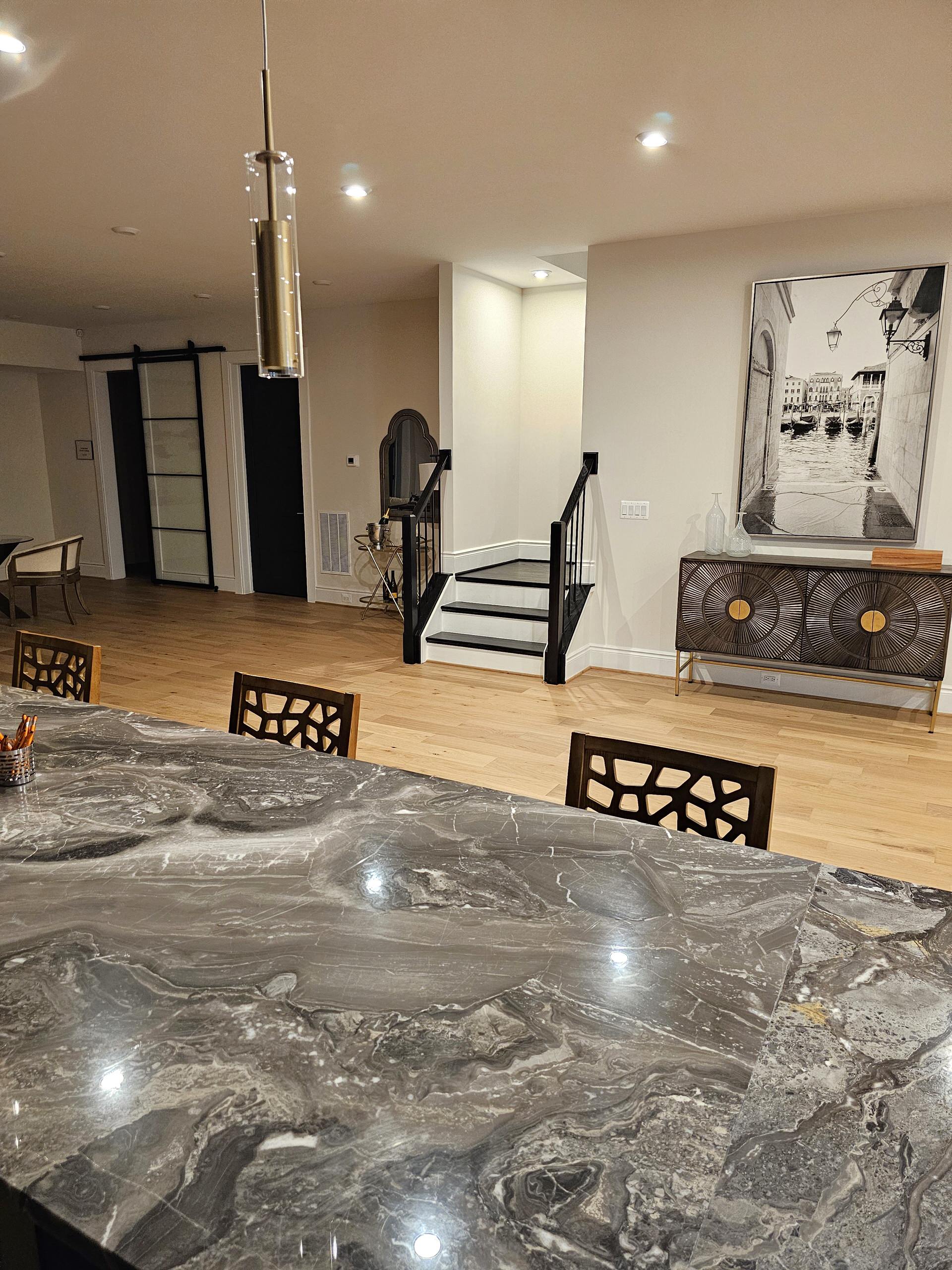 Elegant Curve Elevates Modern Design, Mclean, VA 22101
