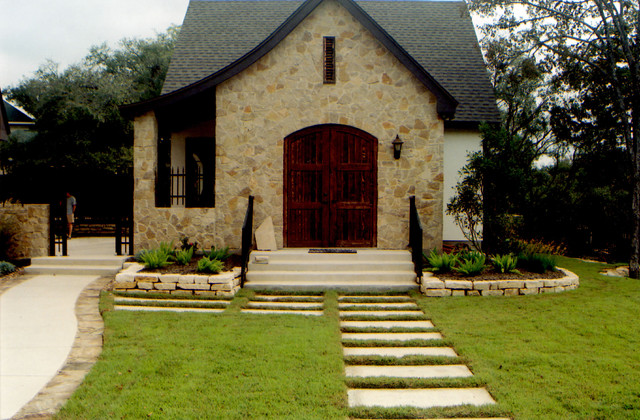 CBerry american-traditional-exterior