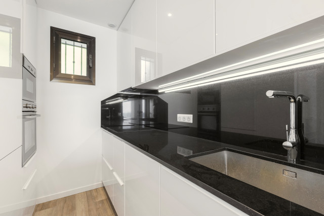 Palais Maeterinck - Nice contemporary-kitchen
