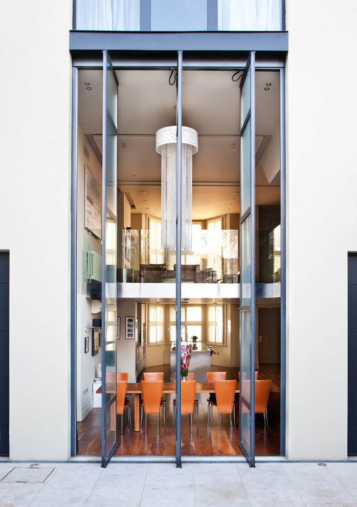 Contemporary kitchen in London.