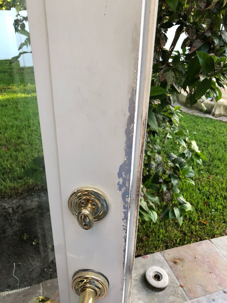 How to fix vinyl doors