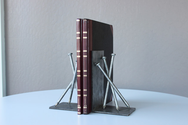 Nail Bookends