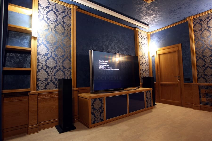 ПРОЕКТ «ОЛЬГИНО» Частный кинозал в мансарде